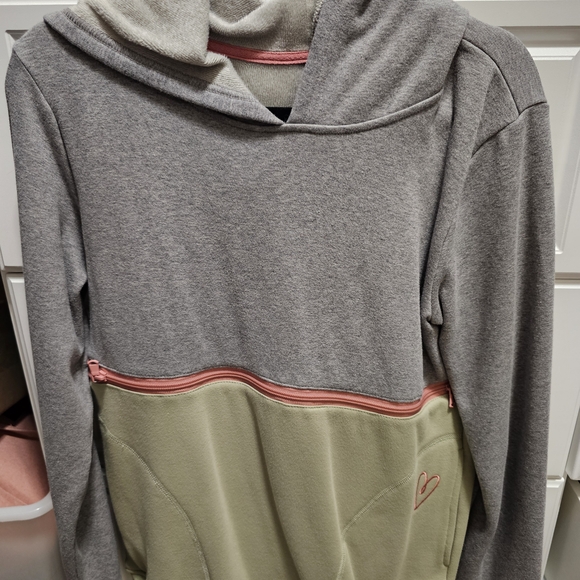 Latched Mama Tops - Latch Mama Harbor Snap Pullover